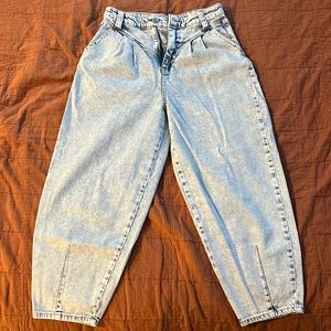 High Waisted Balloon Jeans